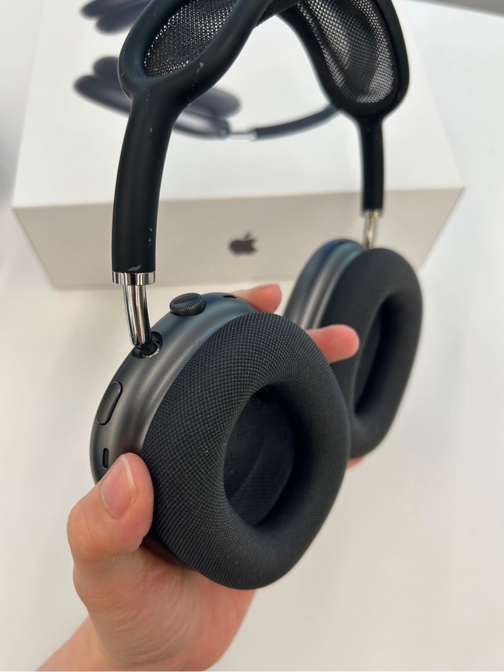 Apple AirPods Max Over-Ear Headphones — Space Gray/Black
